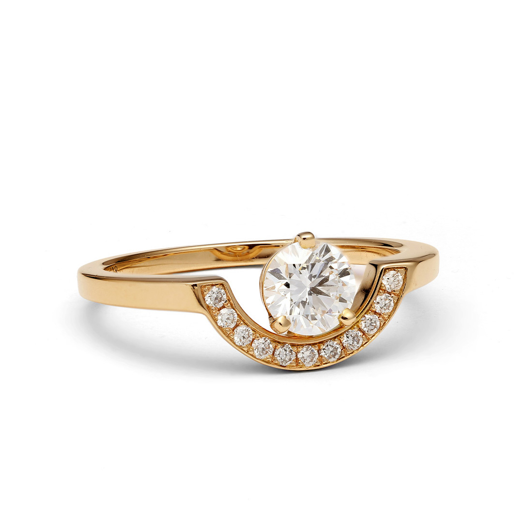 Bague_Intrepide_petit_arc_0.5ct_pavee_-_Or_jaune_18k_-_diamant_ethique_-_Loyale_Paris