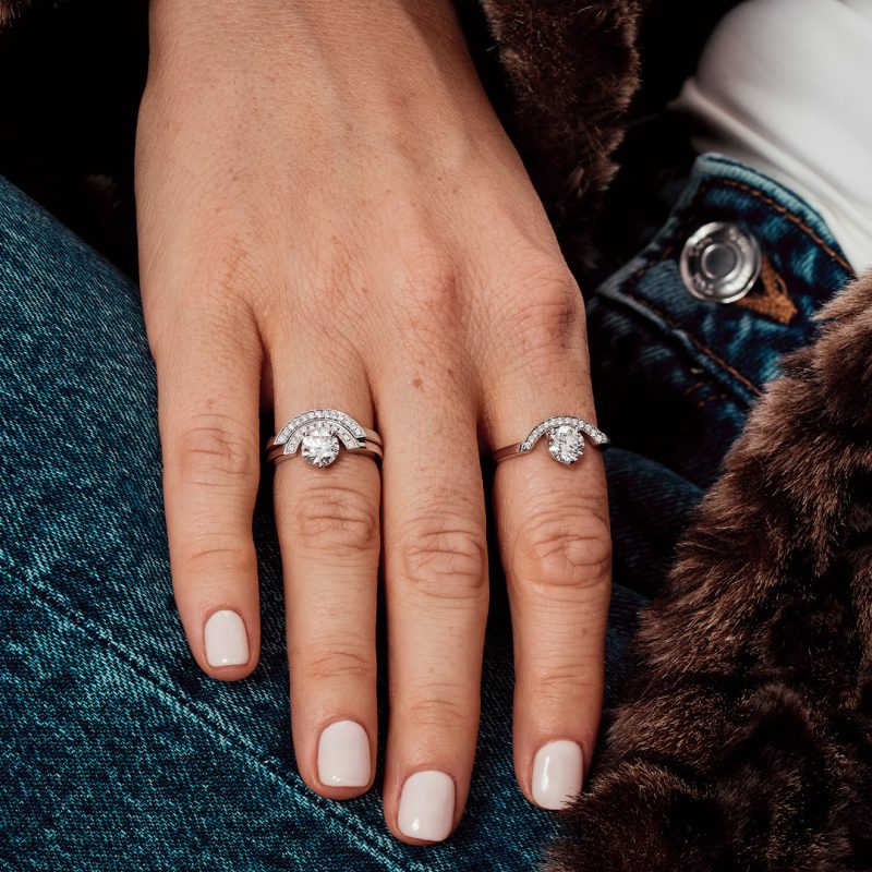 Bague_Intrepide_grand_arc_1-5ct_-_Or_blanc_18k_-_diamant_ethique_-_Loyale_Paris