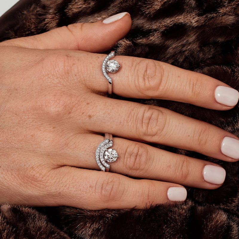 Bague_Intrepide_grand_arc_1-5ct_pavee_-_Or_blanc_18k_-_diamant_ethique_-_Loyale_Paris_-_1